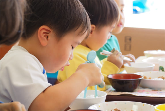 給食